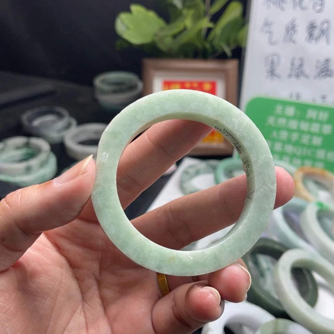 定制翡翠未镶嵌天然缅甸翡翠A货