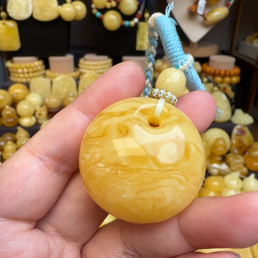 琥珀未镶嵌套链焦皮料虎皮妖花蜜蜡公主扣吊坠