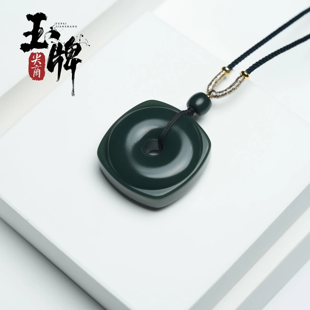 天然和田玉沙枣青玉琮吊坠