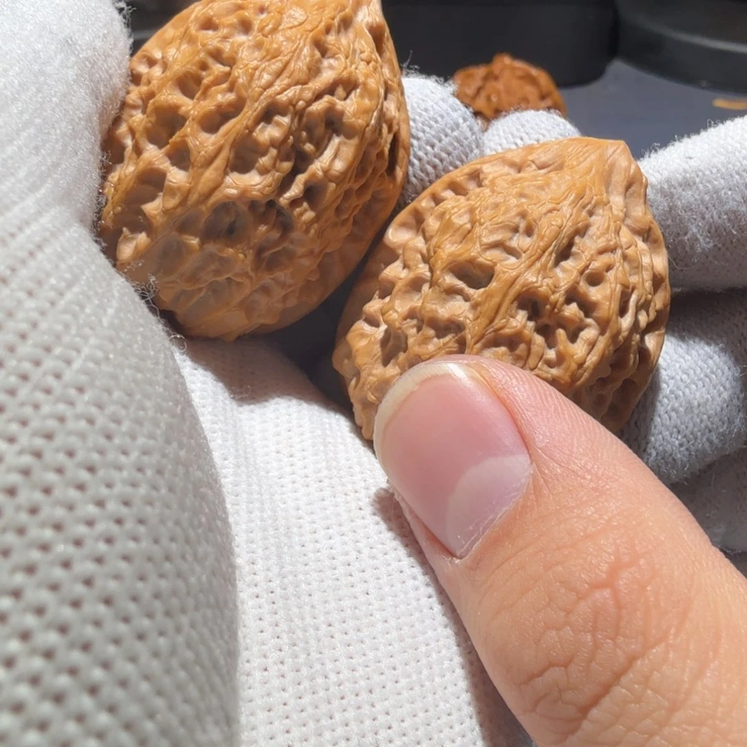 文玩核桃把件沈阳鸡心