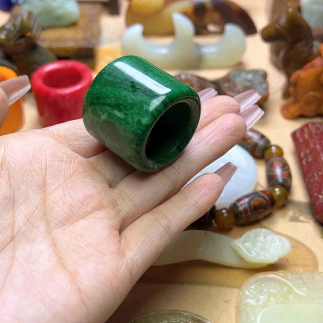 【闪购商品】蛇纹石玉颈饰未镶嵌