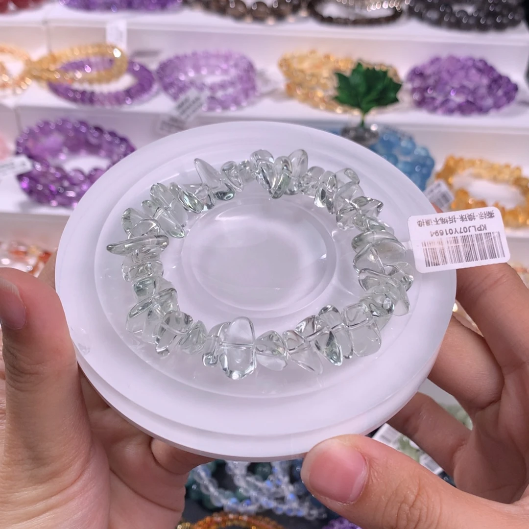 奕***@水晶未镶嵌手链高品绿水随型