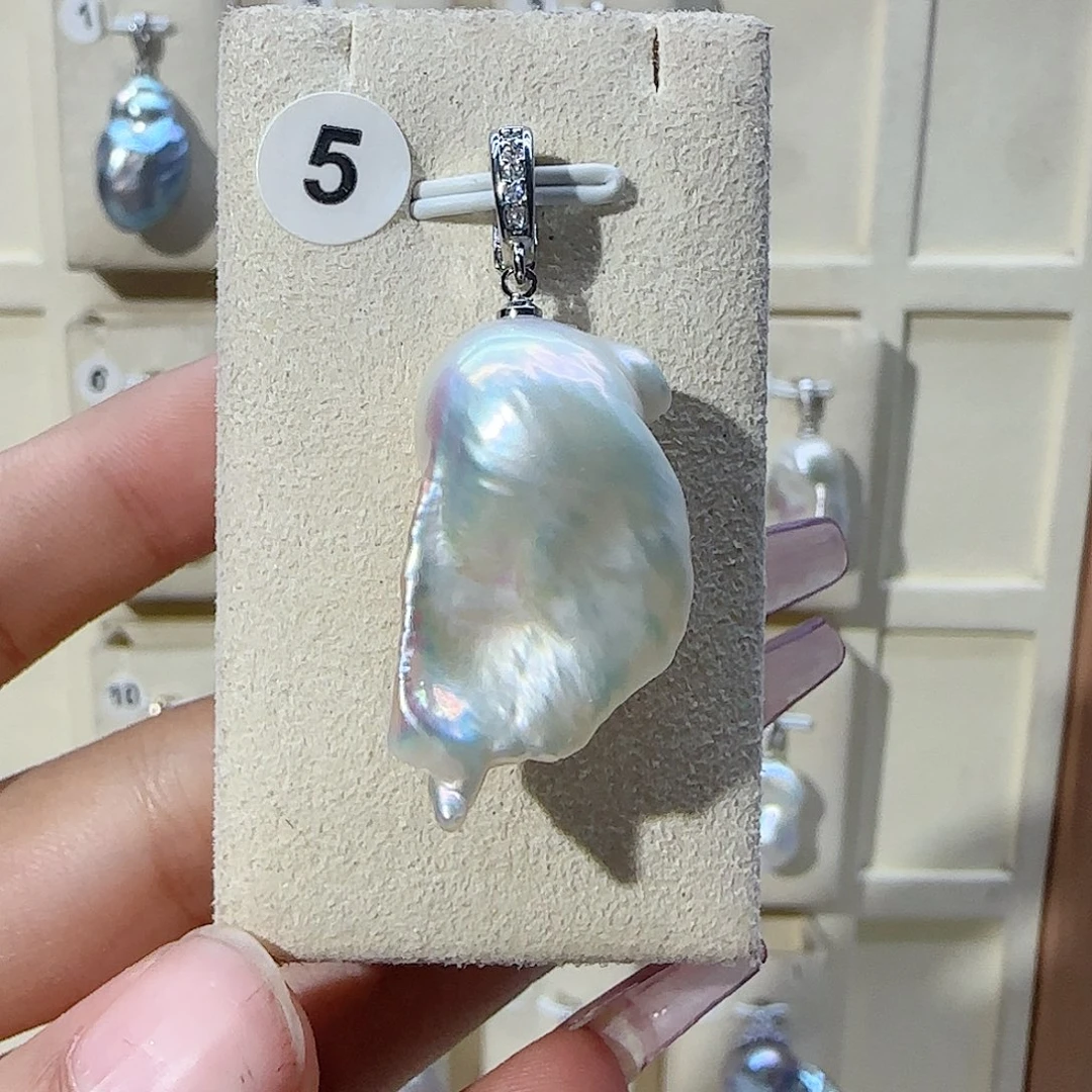 合金淡水珍珠颈饰