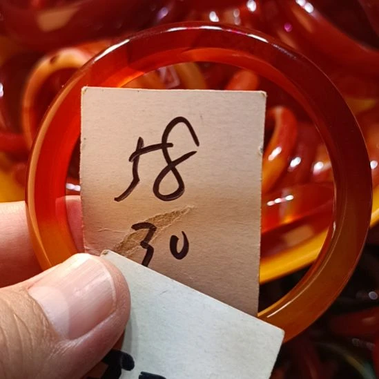 玛瑙/玉髓未镶嵌手镯