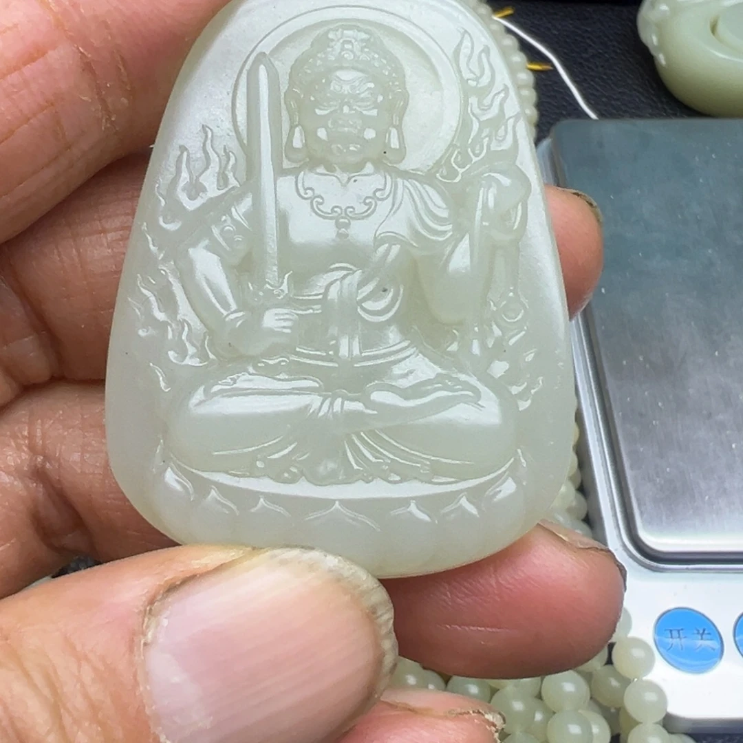 和田玉（糖玉）未镶嵌项圈