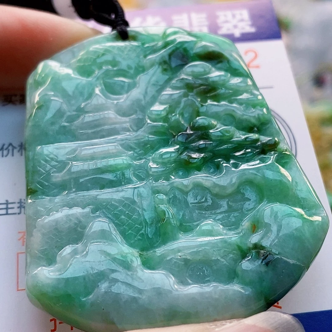 吊坠(不含链)未镶嵌翡翠