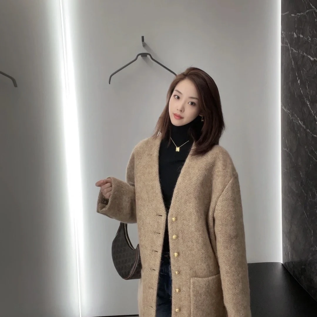 未使用 Celine/思琳 D500387/驼色金扣小香风外套/ 38码