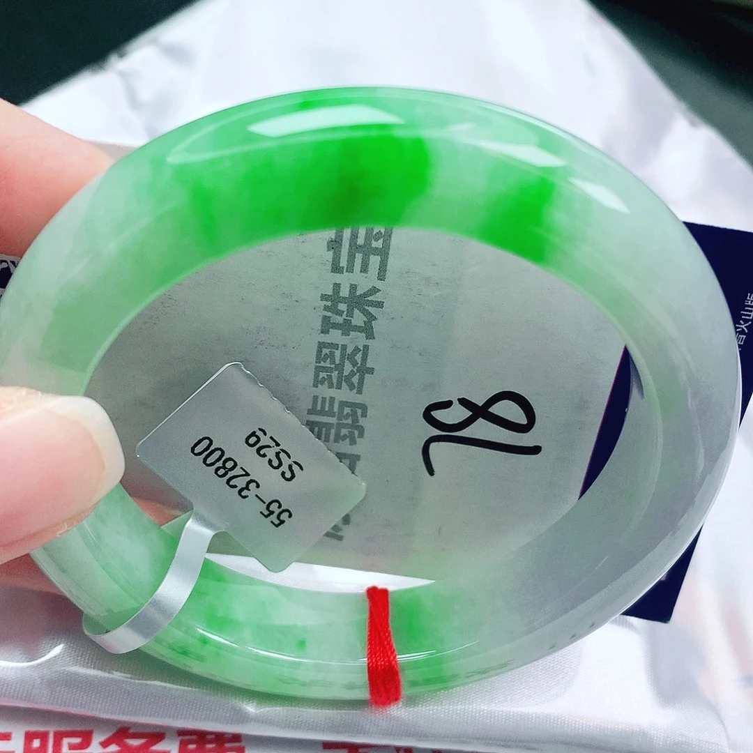 翡翠未镶嵌手镯缅甸天然A货翡翠手镯