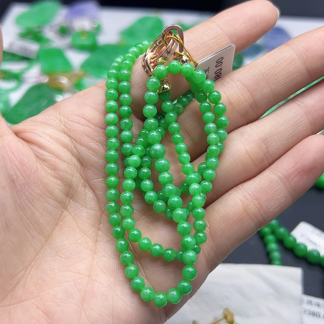 翡翠颈饰未镶嵌天然缅料A货一件