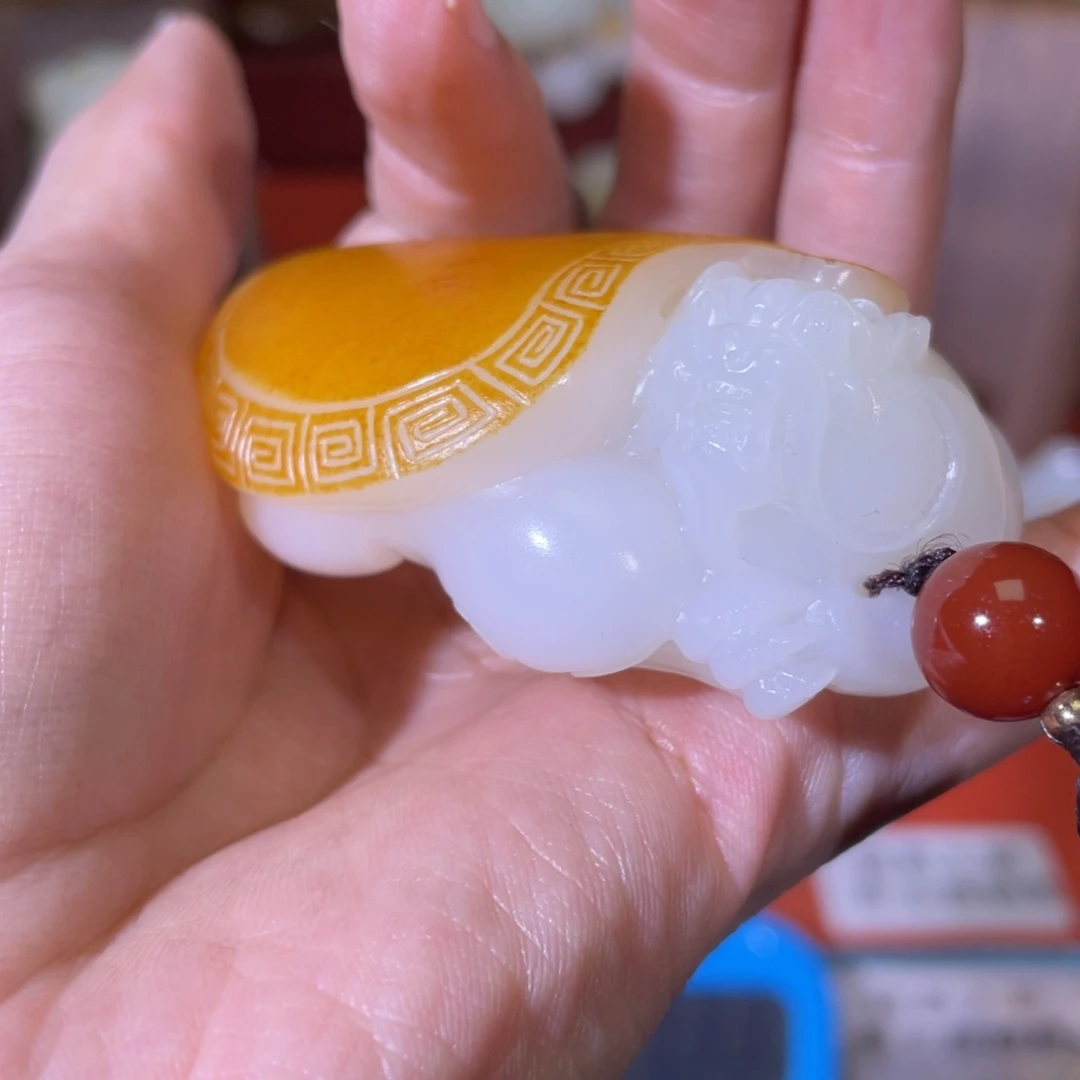 用***7和田玉未镶嵌把件