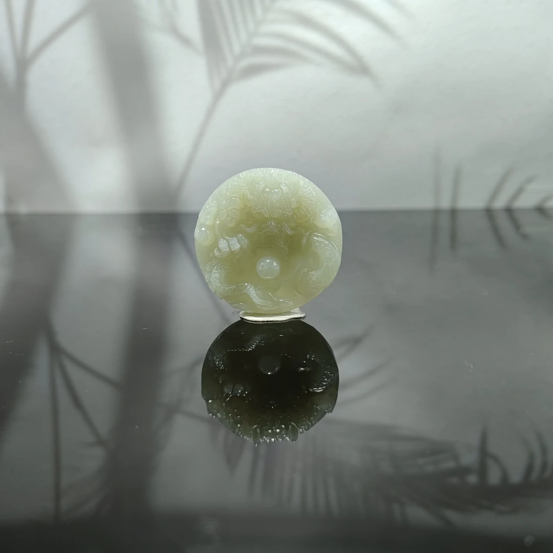 L和田玉龙腾四海吊坠3473