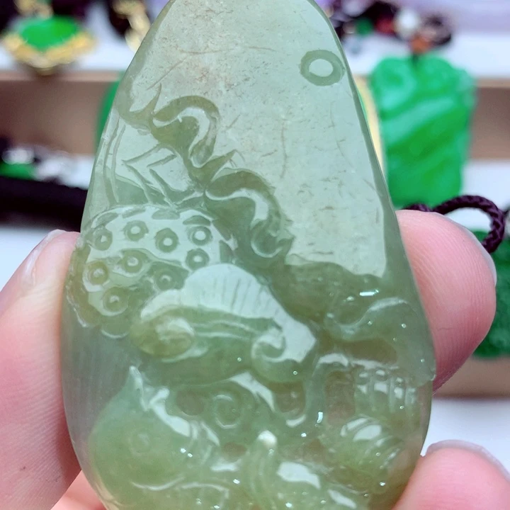 翡翠未镶嵌吊坠(不含链)