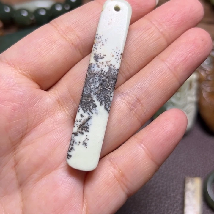 岫岩河磨玉（透闪石质玉）未镶嵌颈饰