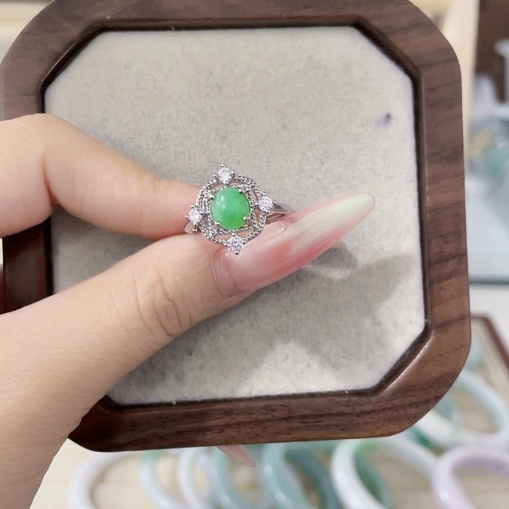 翡翠未镶嵌颈饰天然翡翠Ａ货