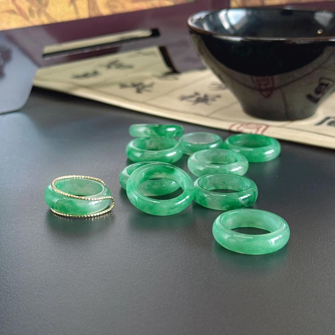 【巧儿专属】天然非洲翠戒指（多样性发其一）