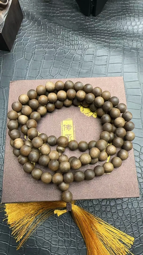 s804富森红土多圈手串