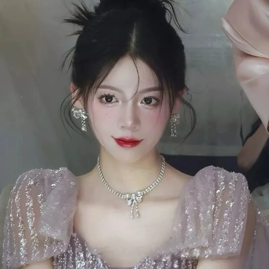 新款气质闪钻蝴蝶结结婚婚纱流苏高级感皇冠配饰大气公主公主法式