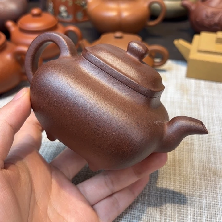 茶壶紫砂传炉，容量220毫升，微瑕