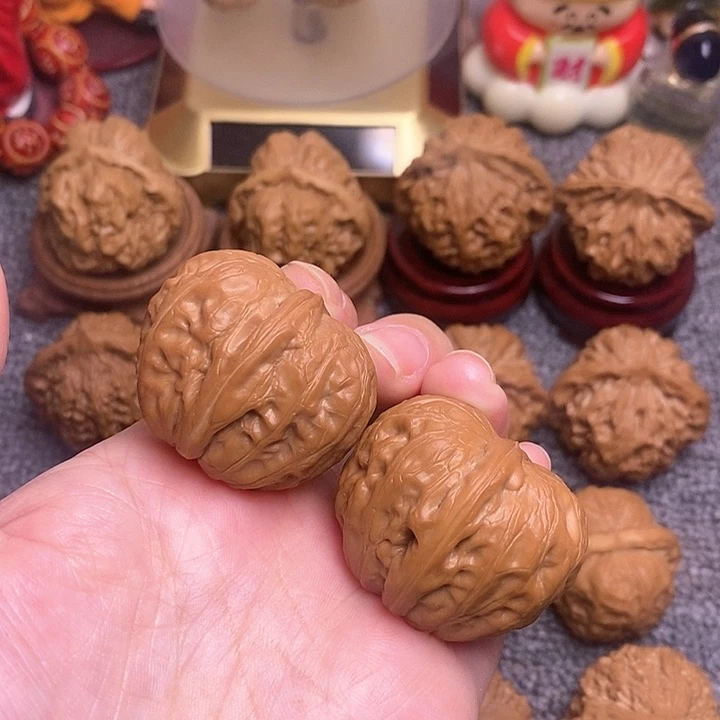 吊坠桃核37尺元宝