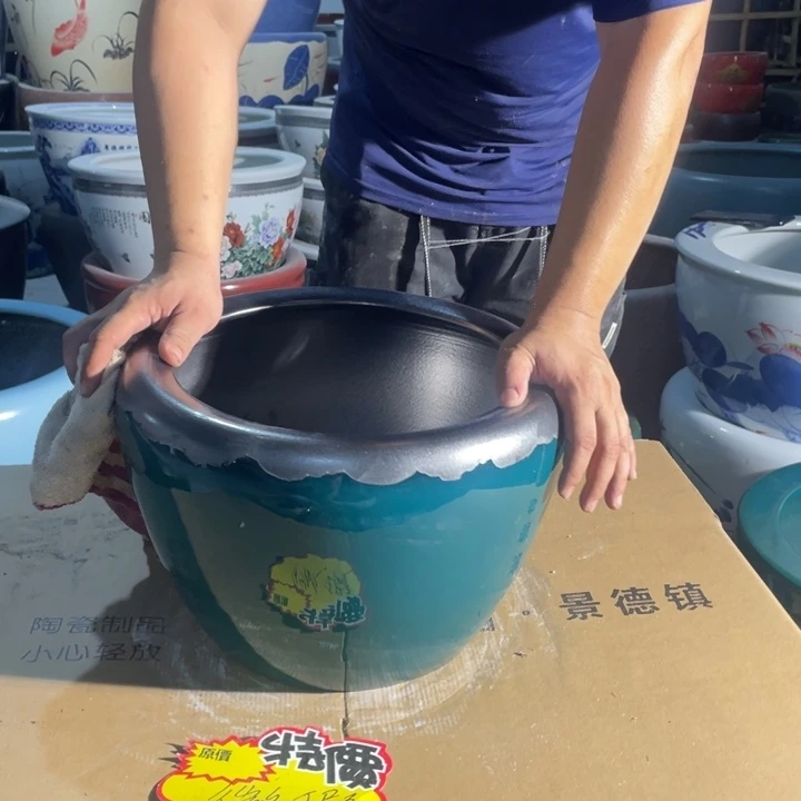 缸景德镇手工陶瓷，40*25