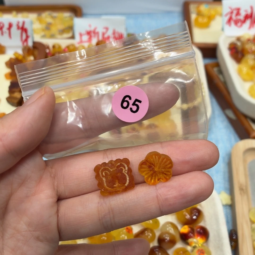 琥珀未镶嵌珠宝奇石