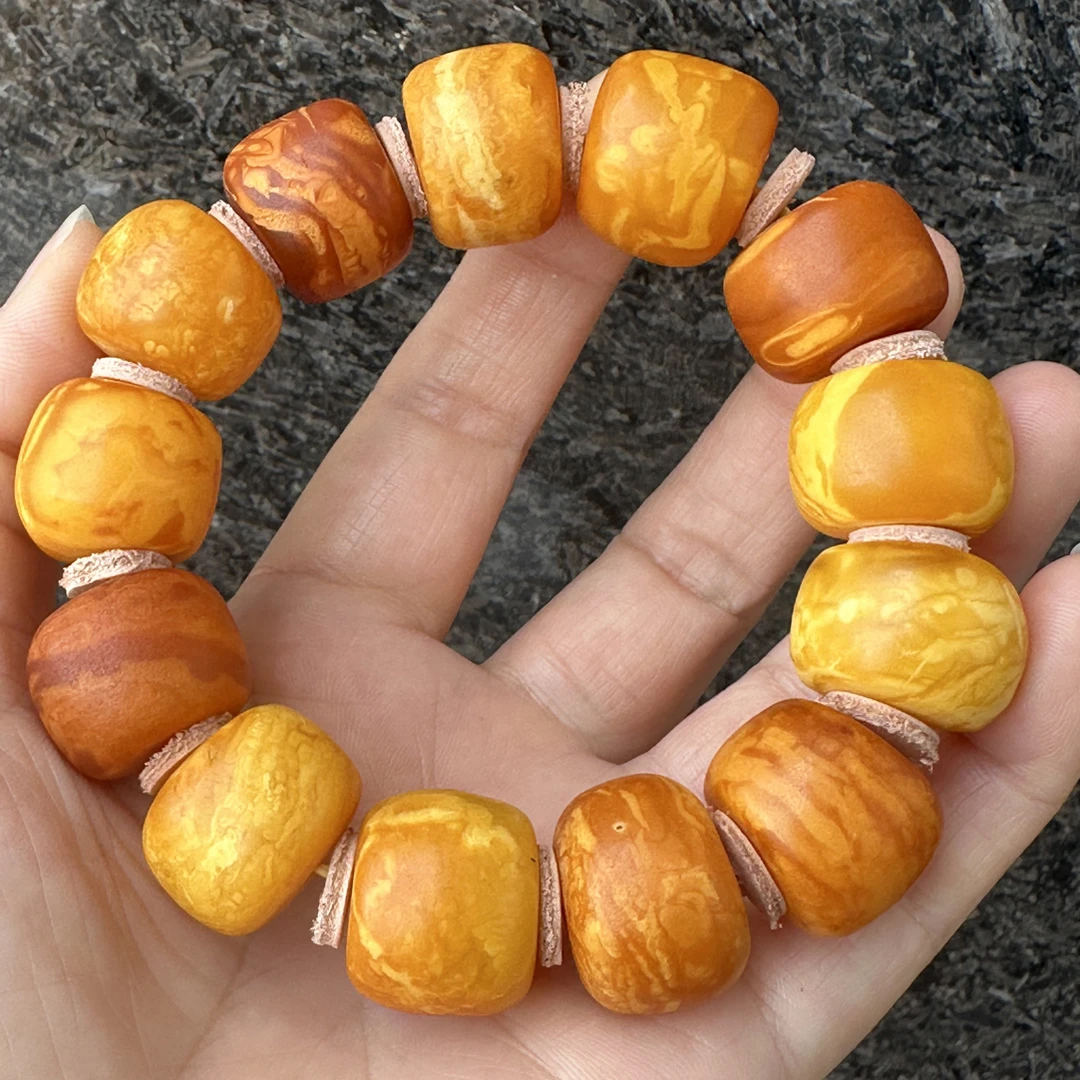 天然老蜜蜡马蹄妖花手串