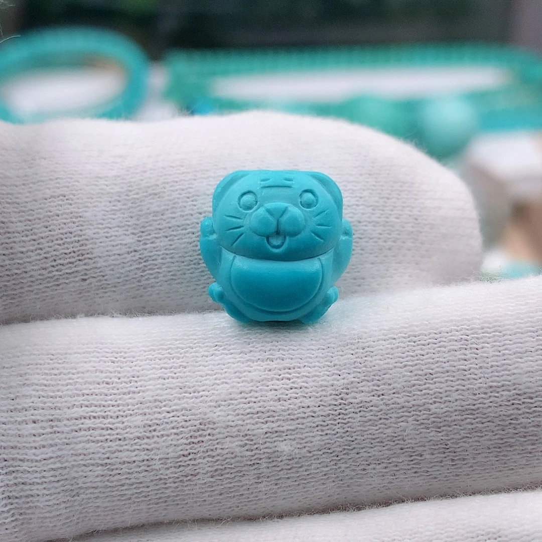 绿松石小老虎2.19克未镶嵌