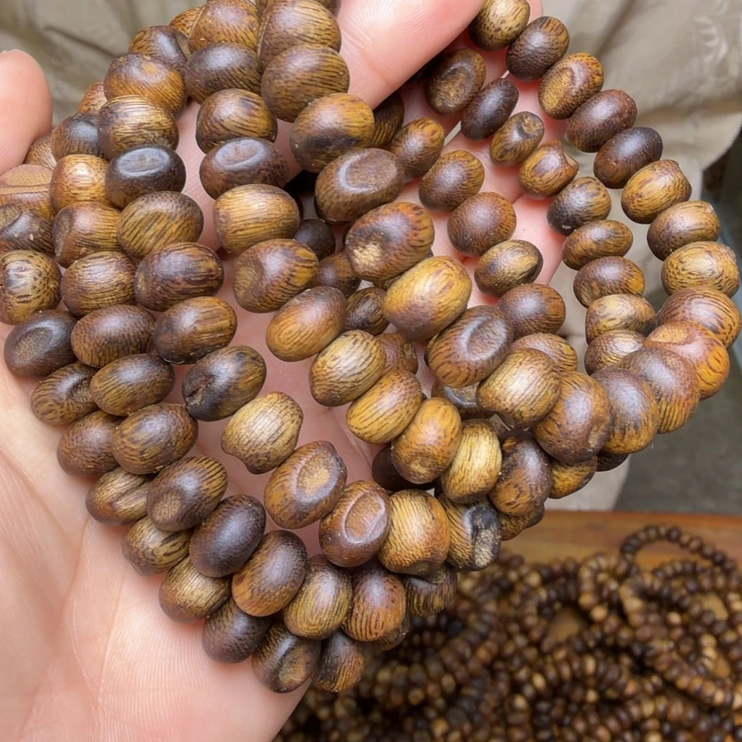 沉香手串老白奇金丝红油天然虫漏多样性发其一1.0mm