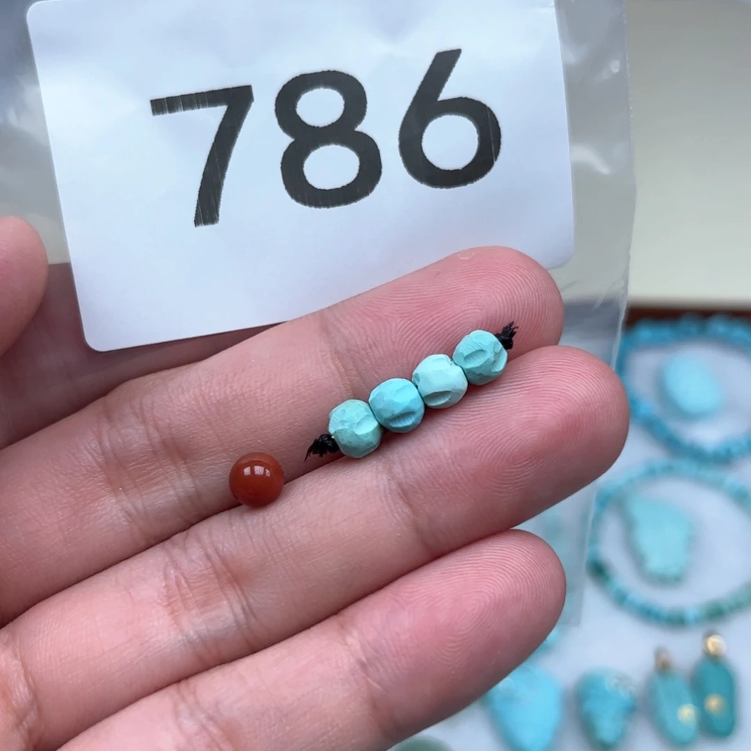 南红玛瑙未镶嵌珠宝奇石