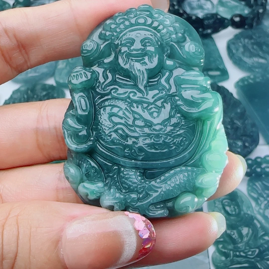 颈饰未镶嵌翡翠多样性发货天然的A货翡翠