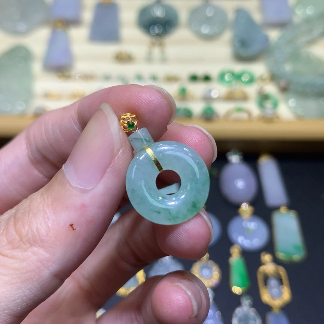 翡翠18K金镶嵌吊坠(不含链)