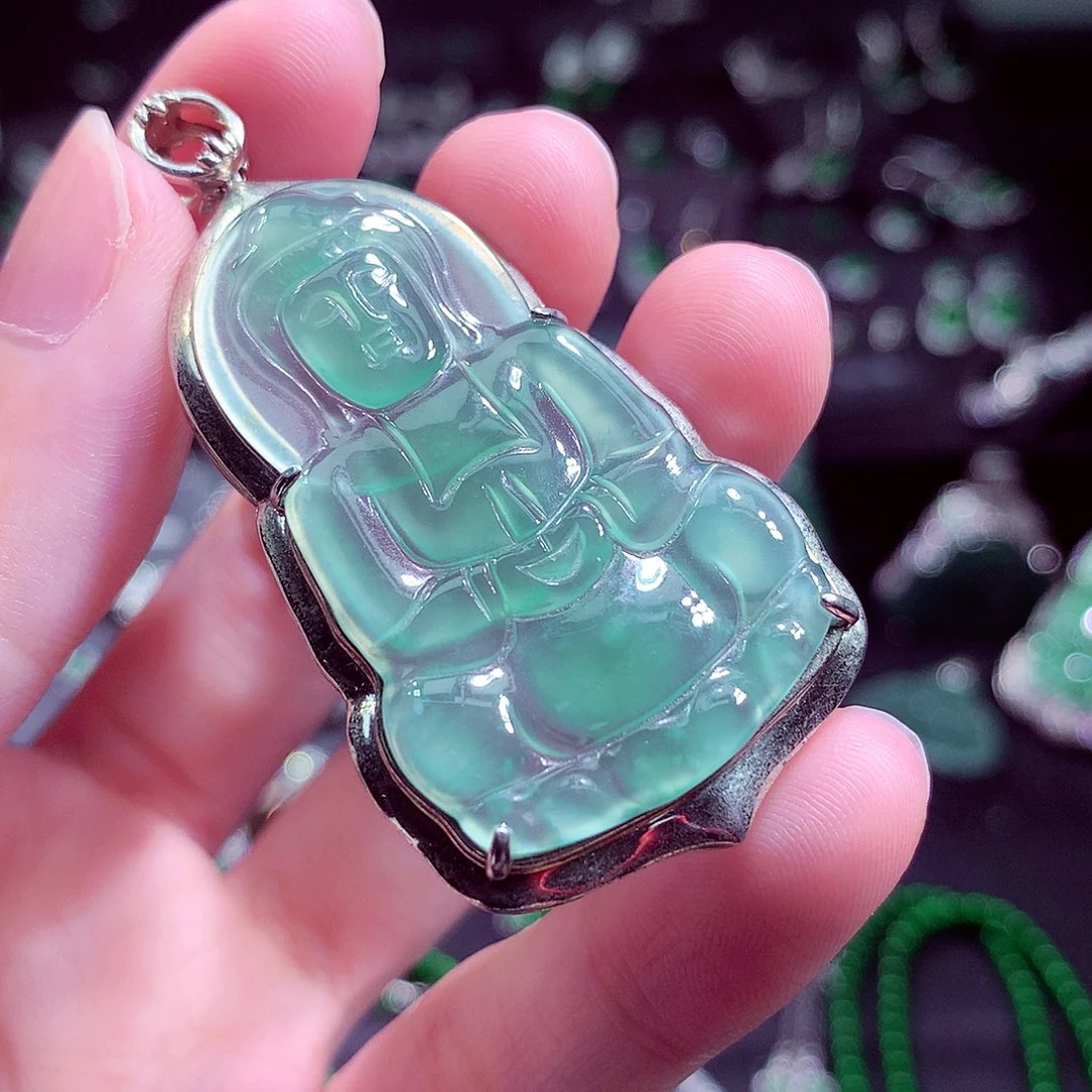 翡翠未镶嵌颈饰挂件