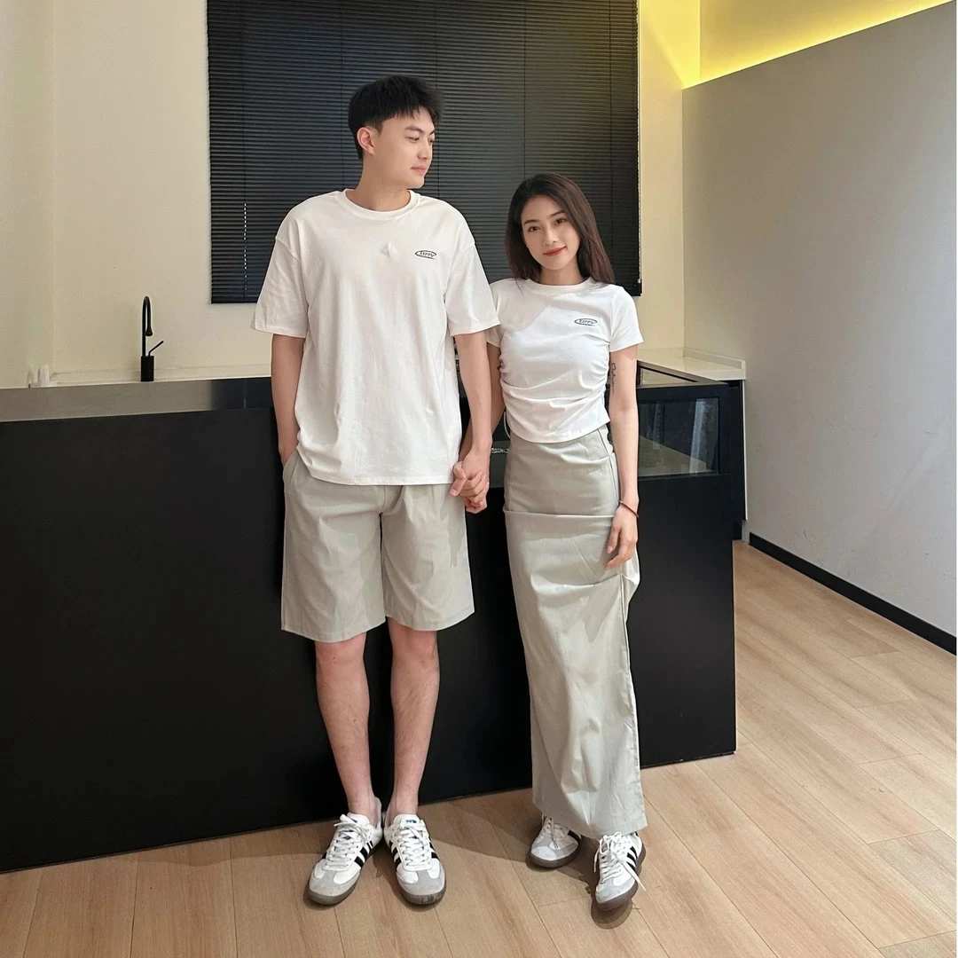 情侣装夏季韩系收腰修身设计法式半身裙短袖T恤短裤男女时尚套装