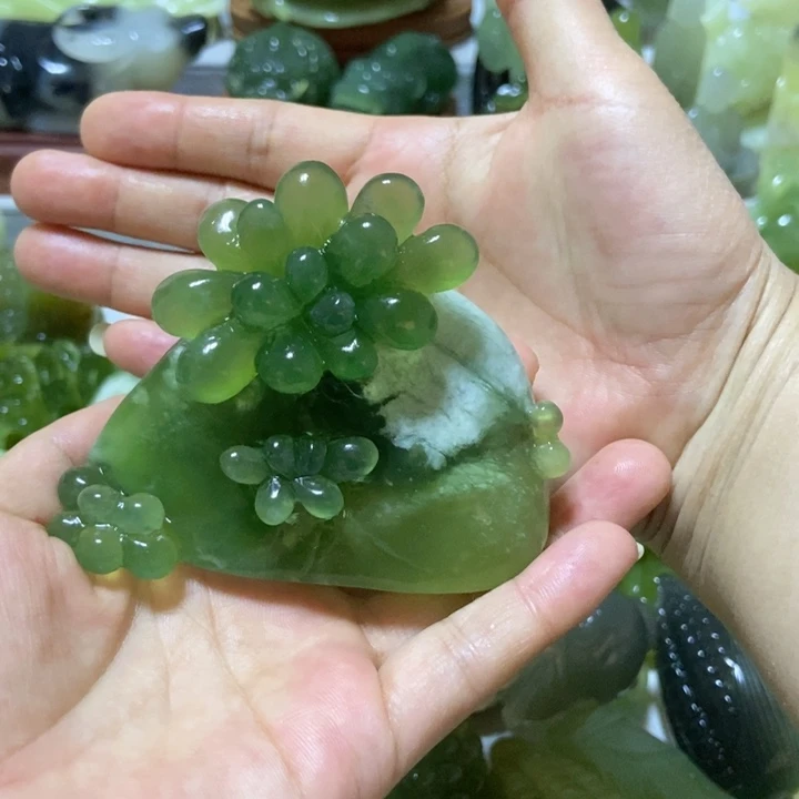 【闪购商品】蛇纹石玉未镶嵌把件盛**年