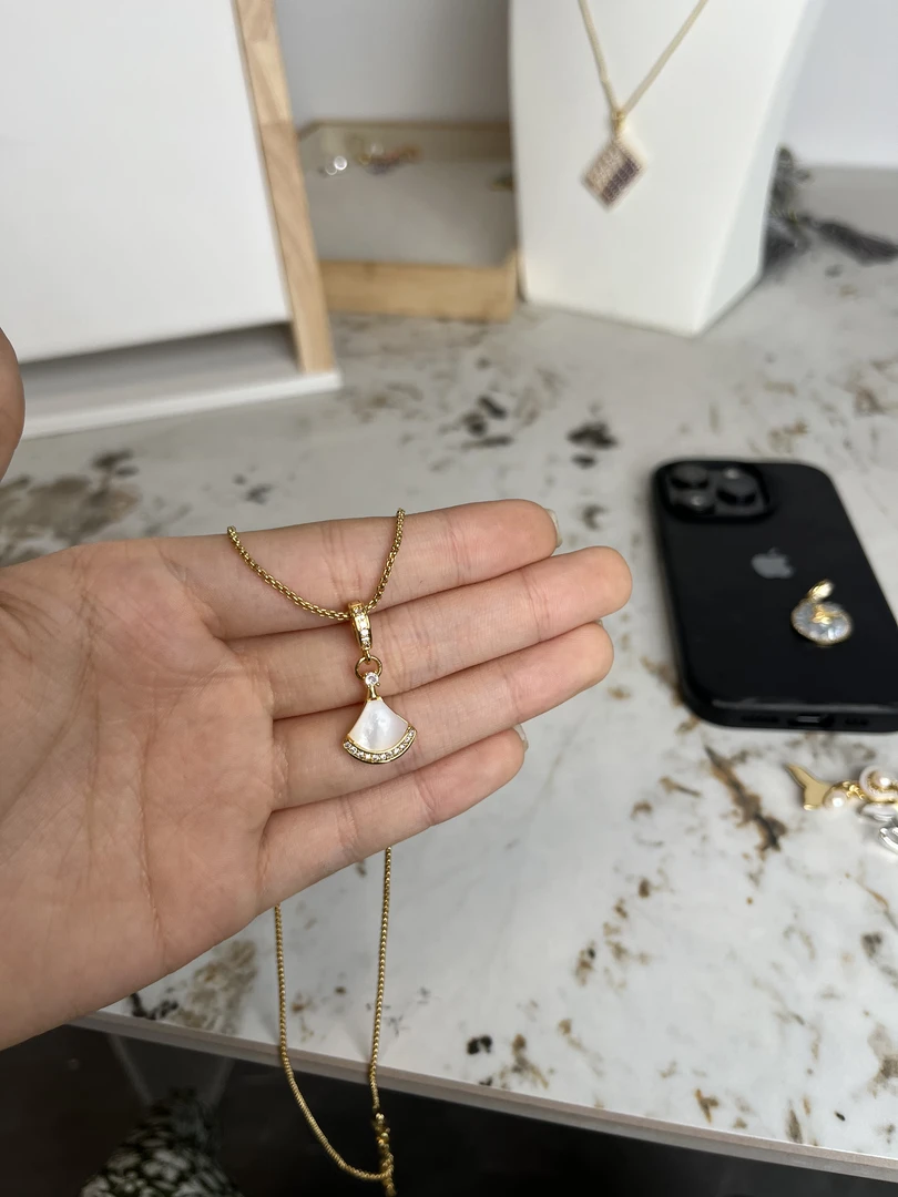 铜合金项链 百搭高级项链时尚气质时尚简约精致轻奢经典