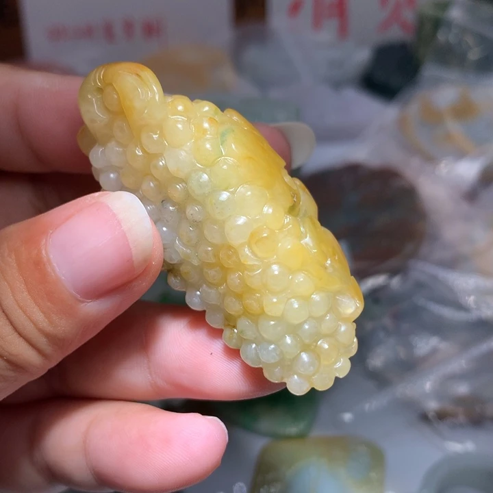 翡翠未镶嵌颈饰保真天然A货翡翠