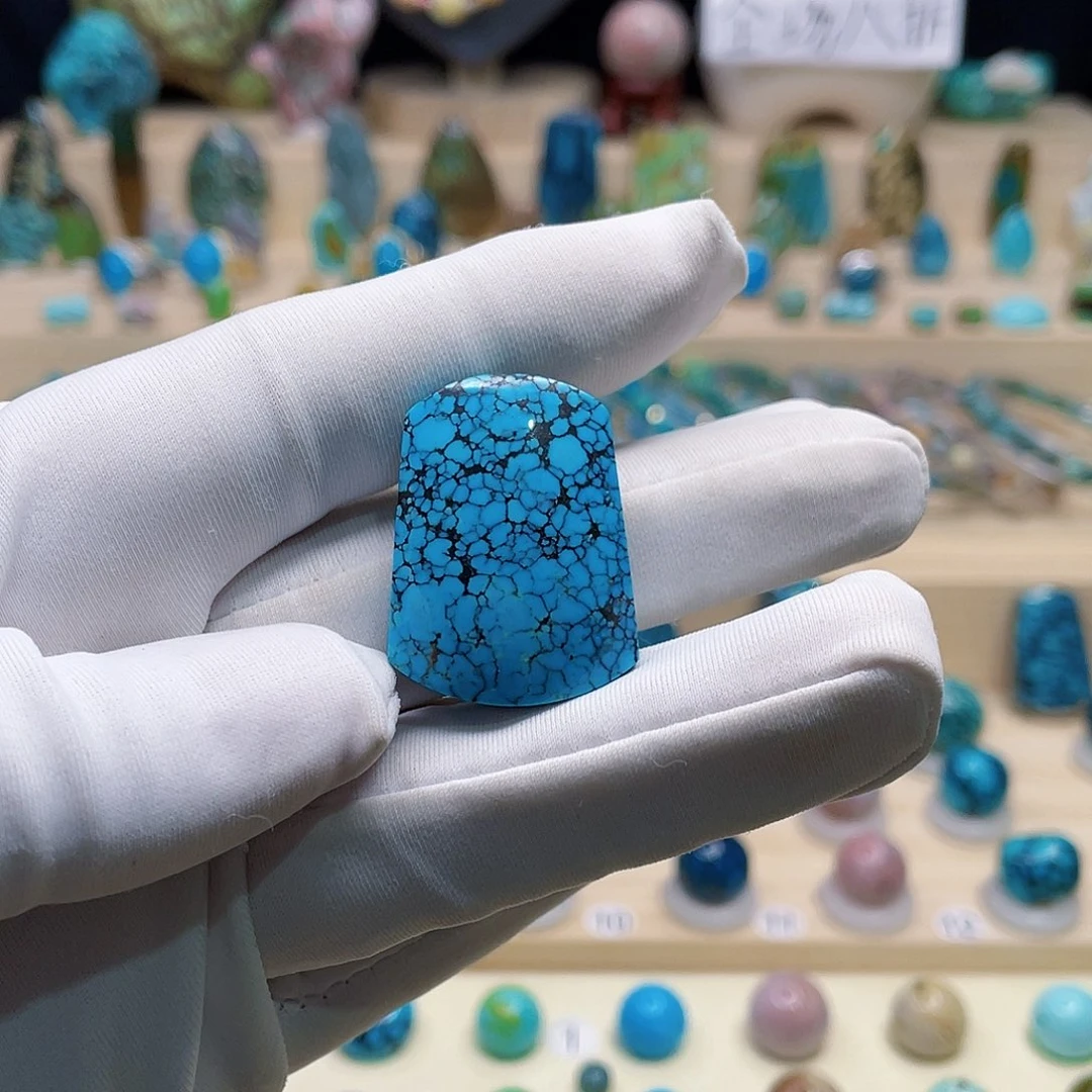 绿松石未镶嵌颈饰