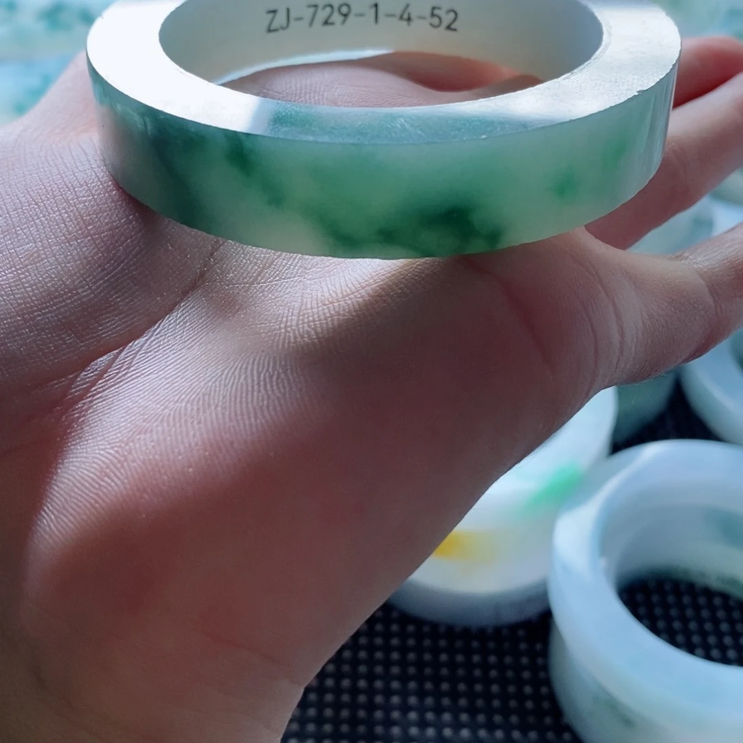 w***y未镶嵌AAA定制翡翠