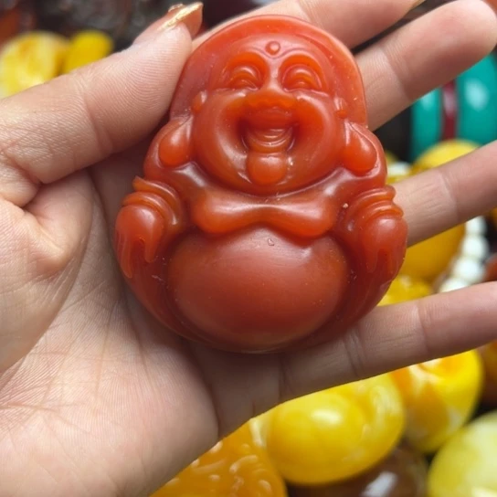 琥珀手串未镶嵌红**?蜜蜡