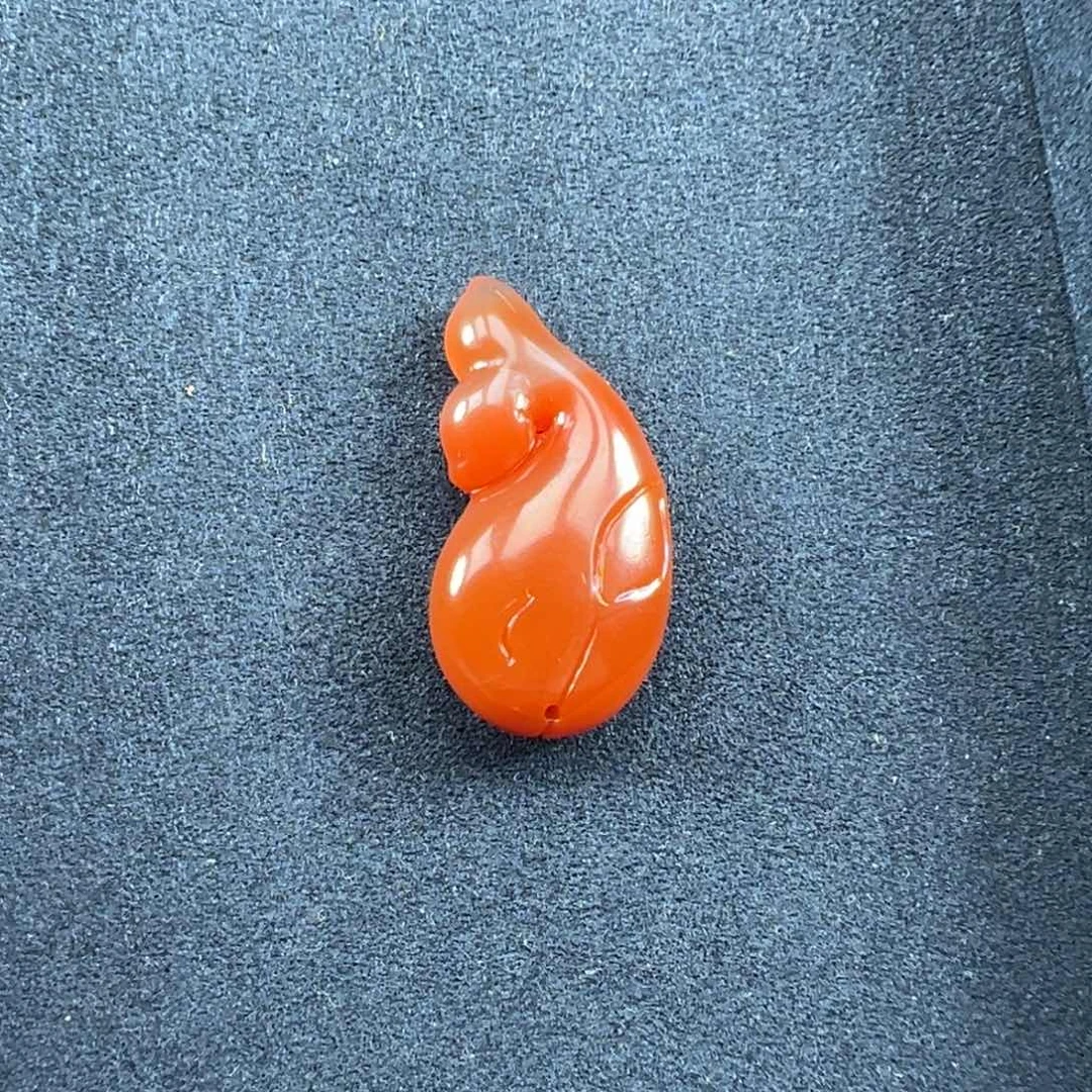 南红玛瑙挂件未镶嵌