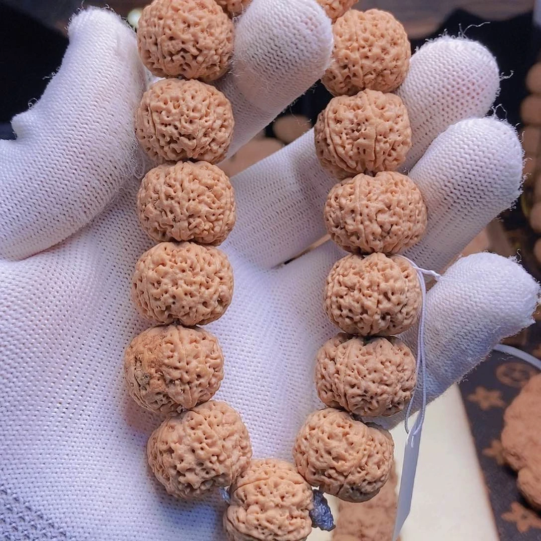 金刚菩提把件6瓣21蜂王