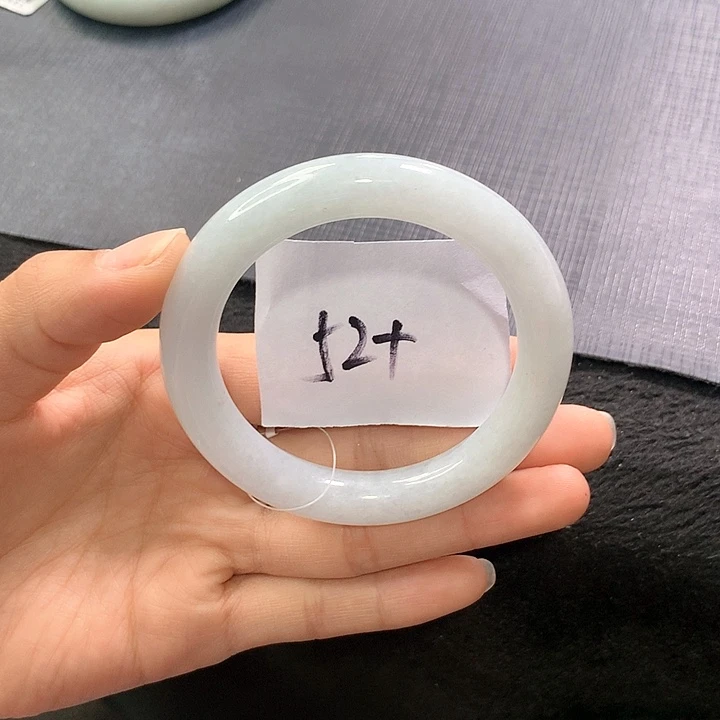 未镶嵌手串翡翠手镯