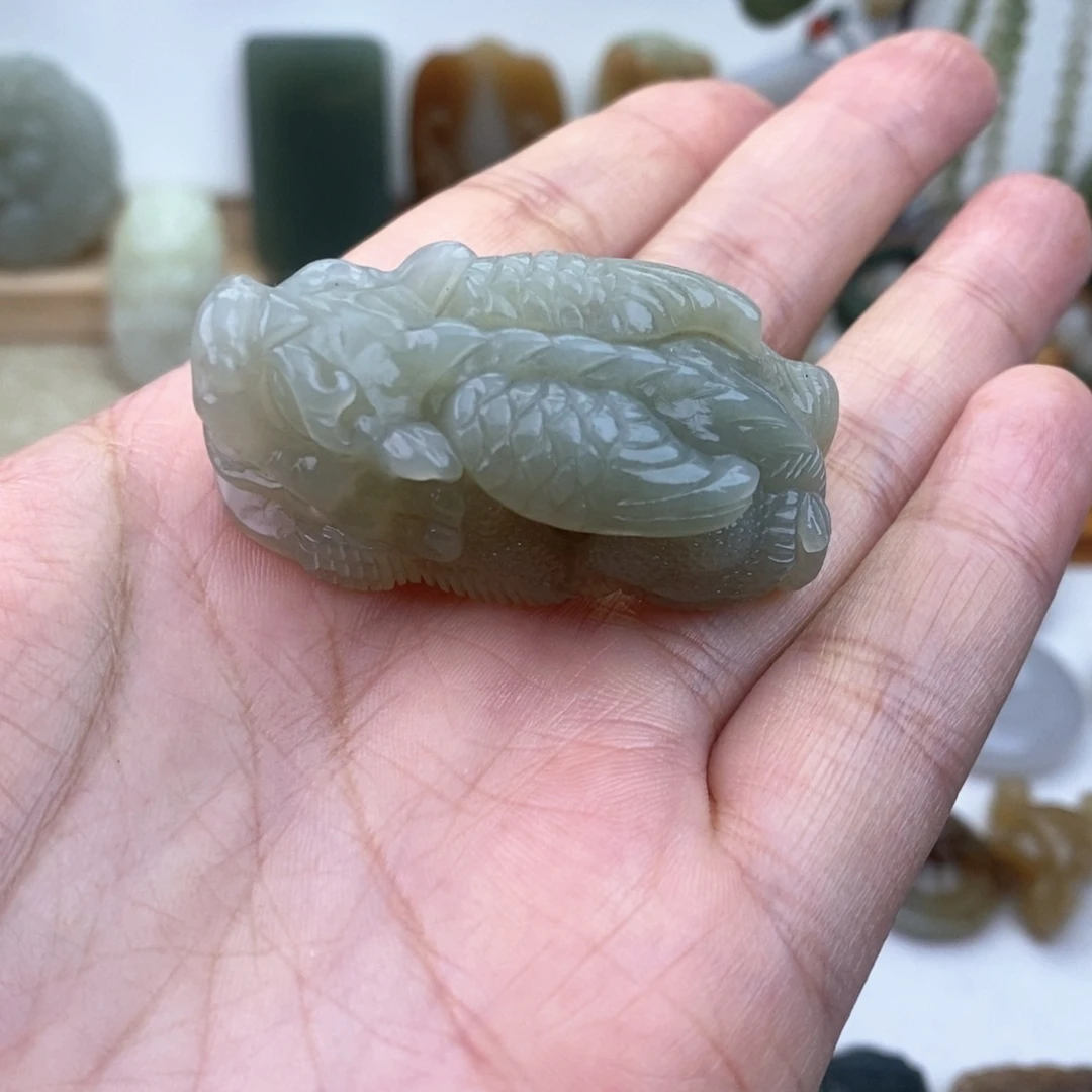 和田玉未镶嵌颈饰福利品完美主义慎拍