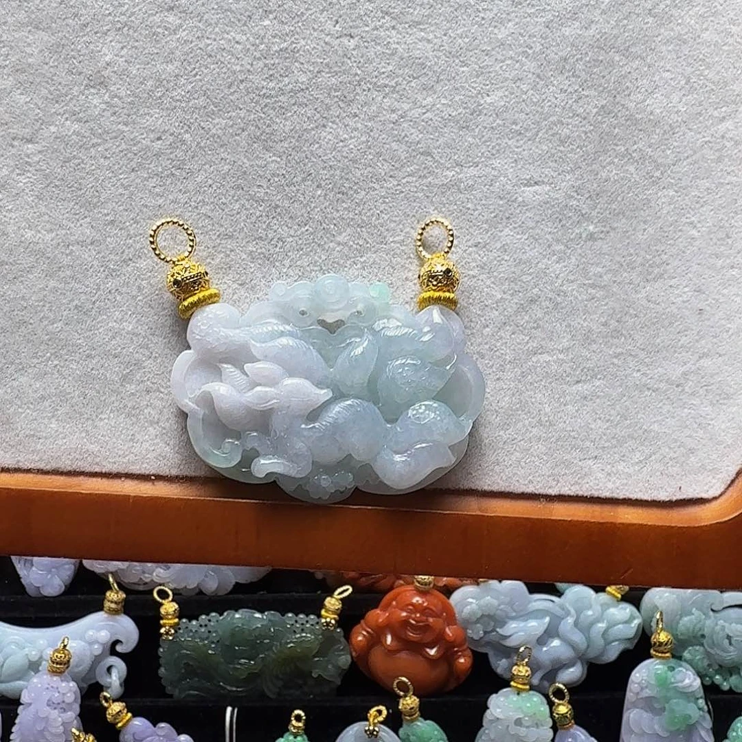 吊坠(赠链)未镶嵌翡翠