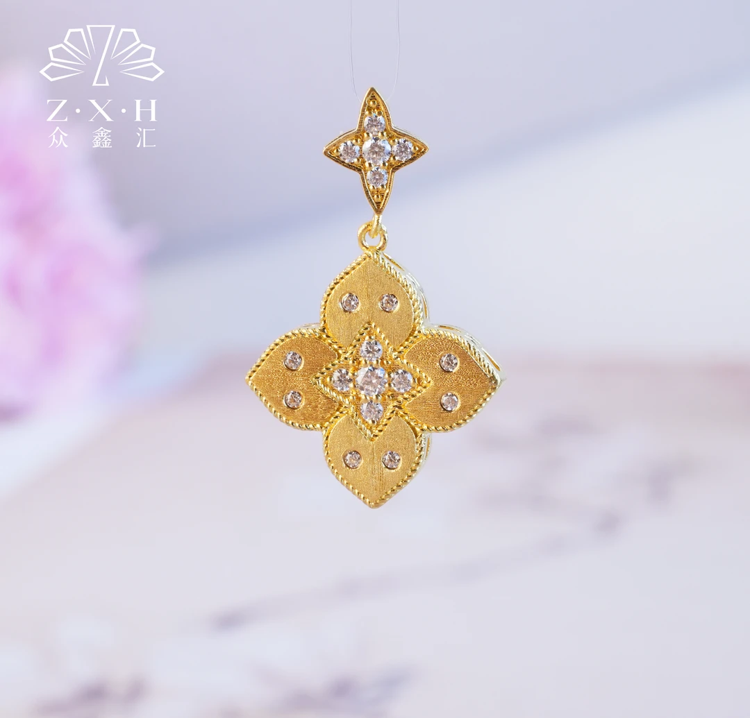 ｛众鑫汇} 足金999 莫桑点钻拉丝四叶草吊坠