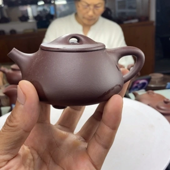 茶壶紫砂我们在外面