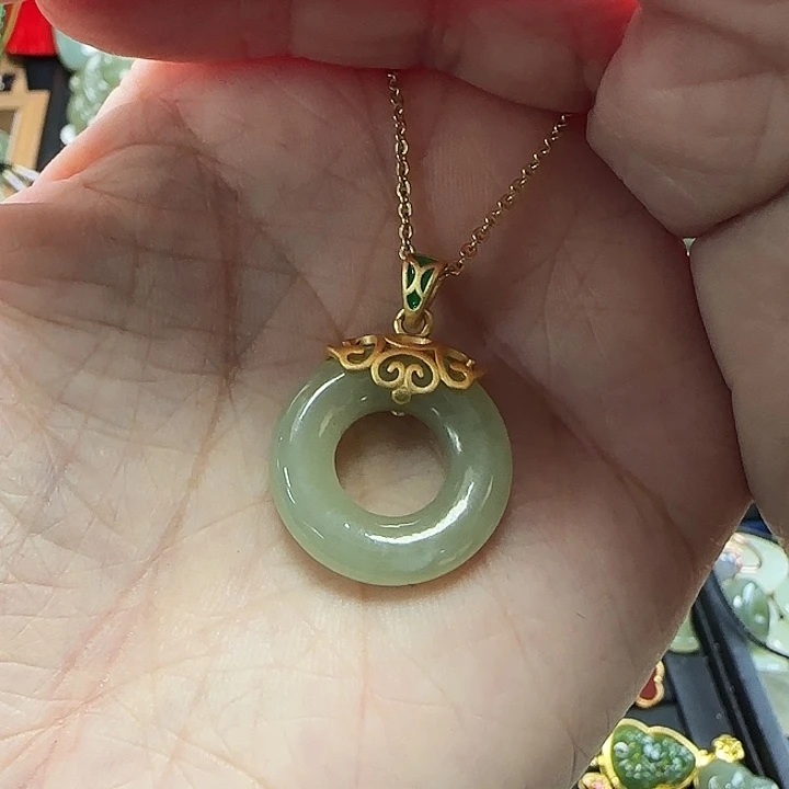 吊坠(赠链)银S925镶嵌和田玉