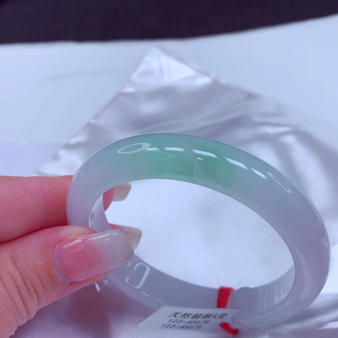 未镶嵌手镯翡翠手镯