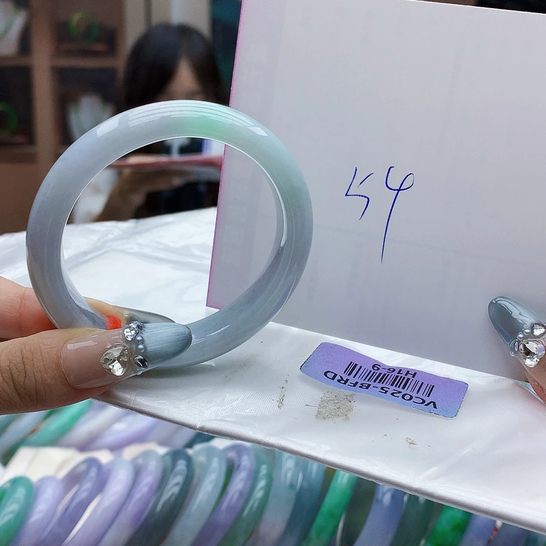 翡翠手镯未镶嵌y