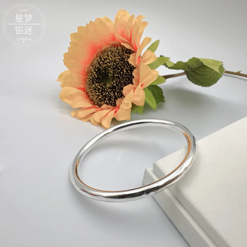 铜合金手镯 梅花百搭款手镯年轻款实心闭口光圈女简约生日礼物